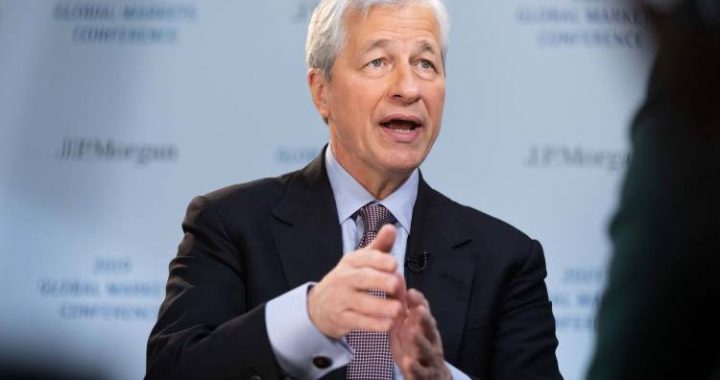 JPMorgan CEO Goes Nuclear On CLARITY Act, Calling Coinbase’s Armstrong ‘Full Of S-t’