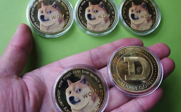 Dogecoin Rejection From Channel Top Sparks Fears Of A Deeper Correction