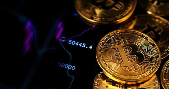 Bitcoin Forms Risky Head-And-Shoulders Pattern, Points To $44K Target