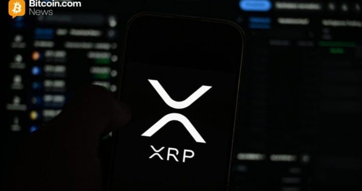 Canary Leads XRP ETF Gains as Bitcoin ETFs Lose $101M