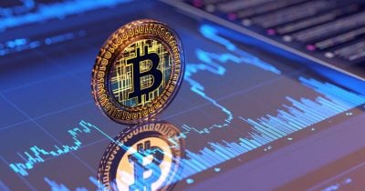 Bitcoin drops to $77K, triggering $526M in liquidations
