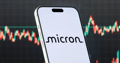 Micron Technology shares rise 8% premarket after UBS raises price target to $1,625