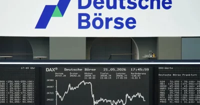 US stocks reverse losses on Iran deal report as oil pares gains