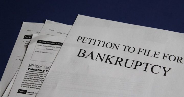 When a Crypto Exchange Goes Bankrupt: What Happens to Investors?
