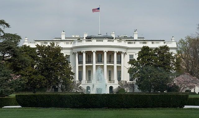 House Democrats Press SEC For Answers On AI Investment Advisers