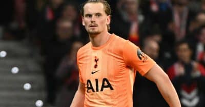 Tottenham Hotspur signs Antonin Kinsky to new 5+1 year contract
