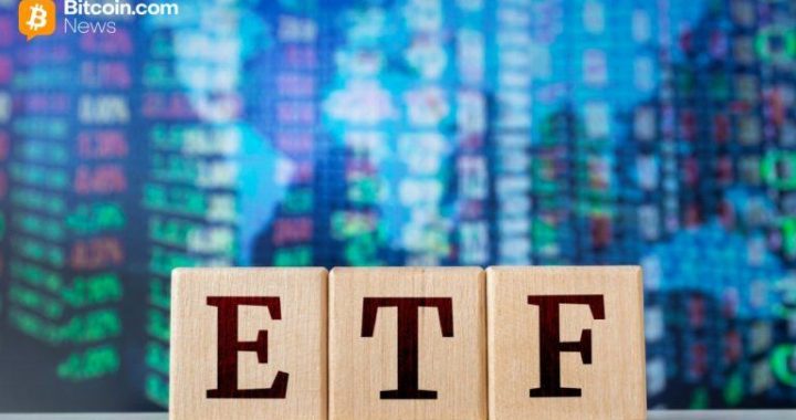 Bitcoin ETFs Lead Weekly Losses With $1.42B Exit as HYPE ETFs Push Altcoin Inflows