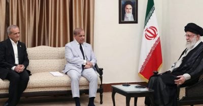 Iran’s foreign minister recounts being in Khamenei’s office during February 28 US-Israeli strikes