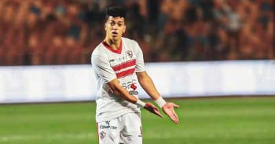 Emam Ashour earns Superior Player of the Match trophy at FIFA World Cup