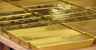Gold extends gains to 3%, hits record $4,343 per ounce as safe-haven demand surges