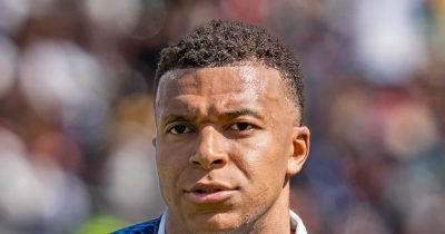 Mbappe celebrates goal with Deschamps after coach’s family loss