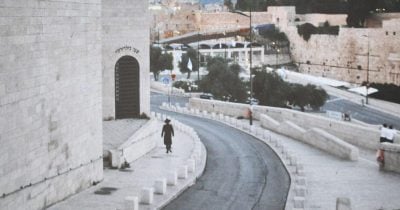 Israel assets plunge amid peace talks with Iran