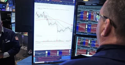 US stocks slump as fears over Big Tech shake Wall Street
