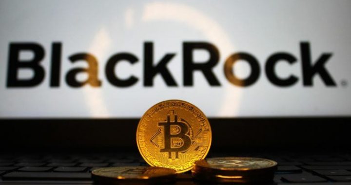 Blackrock’s IBIT Sees $773 Million Weekly Exit as Bitcoin ETFs Lose $527 Million