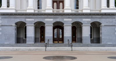 California billionaire tax supporters lobby Washington ahead of 2026 vote
