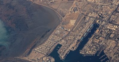 US airstrike hits Bandar Abbas amid escalating tensions with Iran