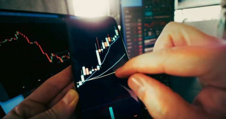 Dexe Slides 10% From $48.91 Peak as Traders Question Whether Its Rally Can Hold