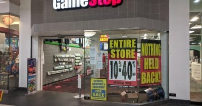 GameStop shareholders approve plan to boost eBay acquisition bid