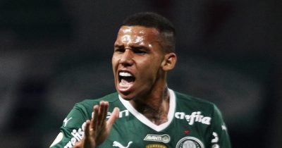 Nottingham Forest drops €20M on Portuguese midfielder Gustavo Sá, immediately loans him to Olympiacos