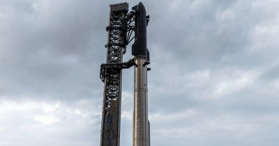 SpaceX stops accepting Falcon 9 bookings beyond 2028, betting everything on Starship