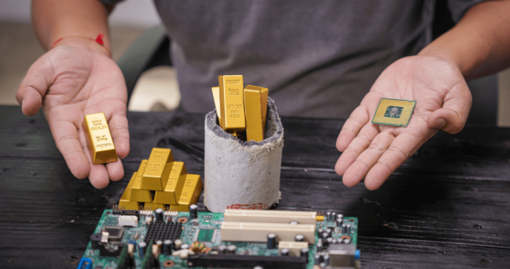 The Device in Your Junk Drawer Contains Real Gold. Scientists Just Found a Way to Get It Out With Cheese Waste
