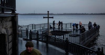Russia strikes Dnipropetrovsk region, 5 wounded amid ongoing conflict