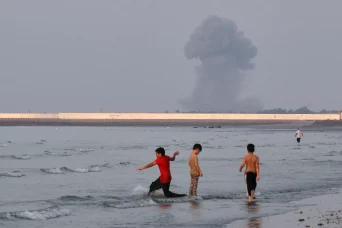 Pentagon admits ammo shortage as US-Iran Hormuz talks intensify