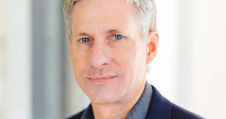Ripple co-founder Chris Larsen faces Flock protest
