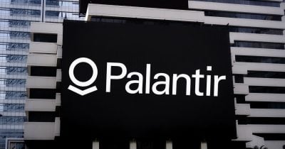Palantir shares surge 13% as revenue exceeds expectations, AI boom lifts tech stocks tied to crypto