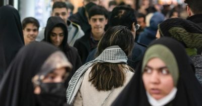 Iranian editor urges strict enforcement of hijab law amid ongoing tensions