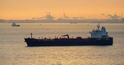 US claims Middle East oil flows rebound to 15M bpd amid scrutiny from independent trackers