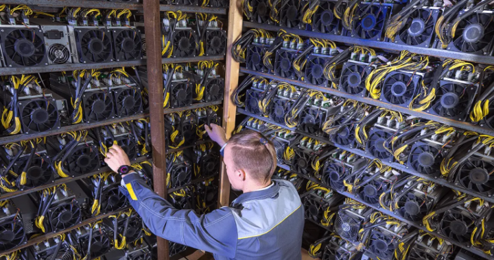 Bitcoin Miners Face August Showdown After Revenue Rebound