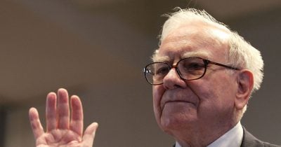 Warren Buffett and Greg Abel’s $366B cash pile sends a pointed message to Wall Street