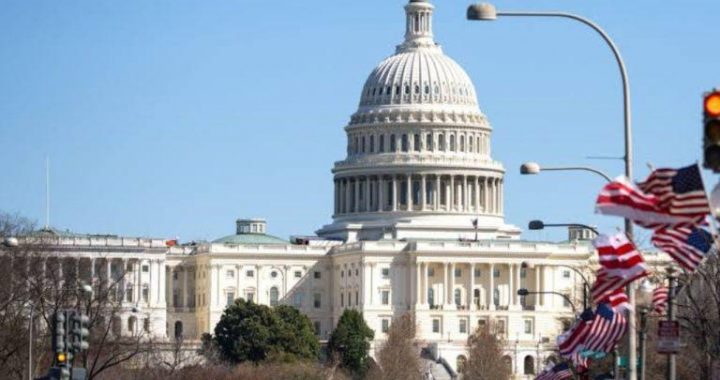 CLARITY Act Leaves 5 Loopholes, From Pensions to Trump’s $1.4B Crypto