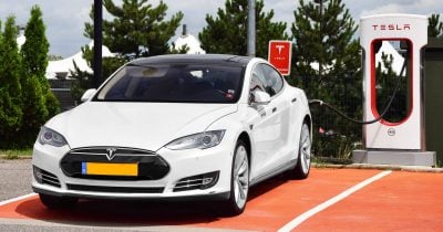 Elon Musk’s Tesla earnings calls are now AI and robotics presentations with a side of cars