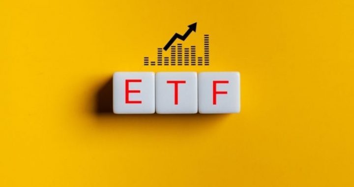 Bitcoin, Ether ETFs Pull in $827 Million as Crypto Rally Spreads