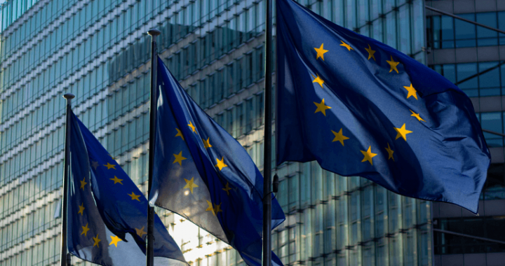 EU Empowers Regulators to Block Third-Country Crypto Platforms
