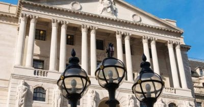 British Pound nears three-month high as Fed rate hike bets fade