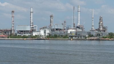Brent crude falls over 2% to $86.41 as Strait of Hormuz supply hopes grow