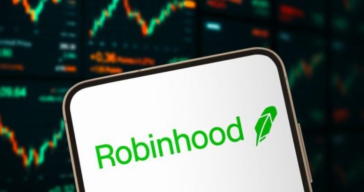 Robinhood Chain Hits Record $875M DEX Volume as Tokenized Stocks Surge