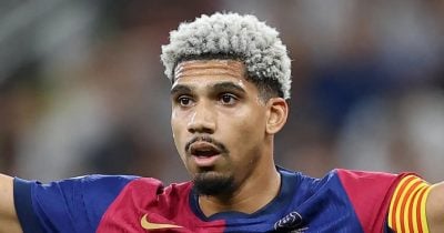 Liverpool agrees loan deal to sign Ronald Araujo from Barcelona