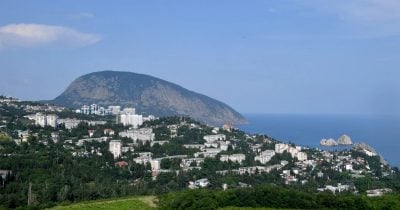 Soldier kills four, including civilians, in crimea, moscow-installed governor says
