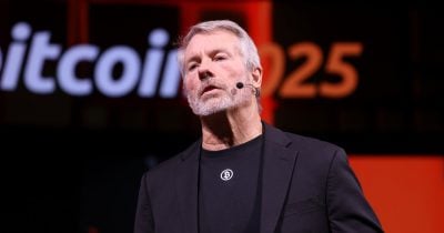 Saylor sells $104 million in Bitcoin to finance strategy’s STRC preferred stock