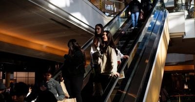 US retail sales fell 0.6% in July, missing forecasts as consumers pull back
