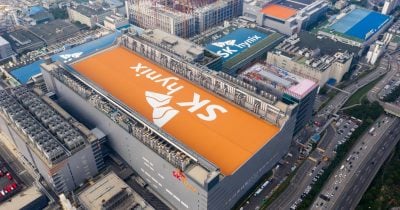 SK Hynix considers options for Chongqing facility, seeks investor for $3B China operation