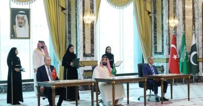 Saudi Arabia, Turkey and Pakistan sign mutual defence pact in Mecca