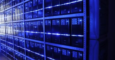 US labs cut AI inference costs nearly 25% amid price war