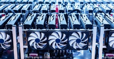 Bitcoin miners sell 28,000 BTC worth $2B amid rising costs