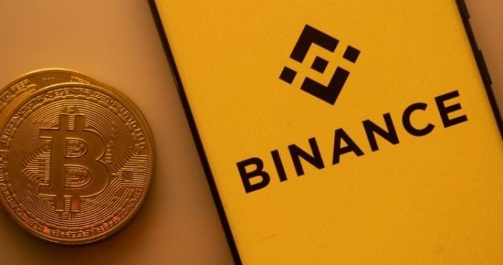 Binance Sees 13,800 BTC Exit in a Day as Bitcoin Price Holds Above $83K