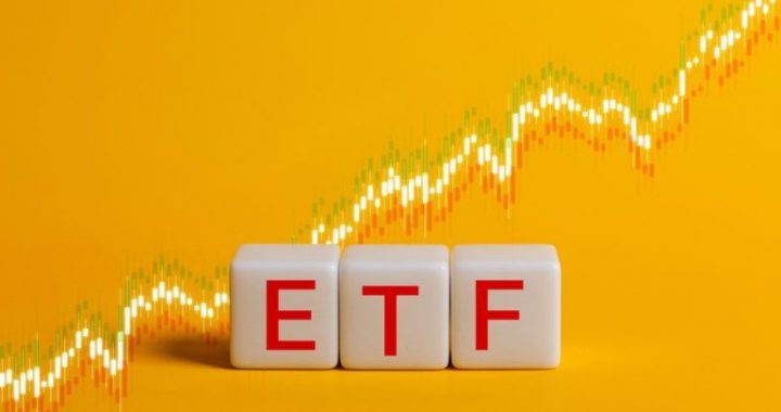 Ether ETFs Gain $216M as Bitcoin ETFs Extend 4-Day Outflow Streak